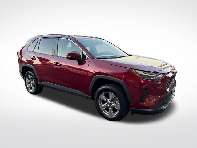 Used 2025 Toyota RAV4 XLE FWD image 8
