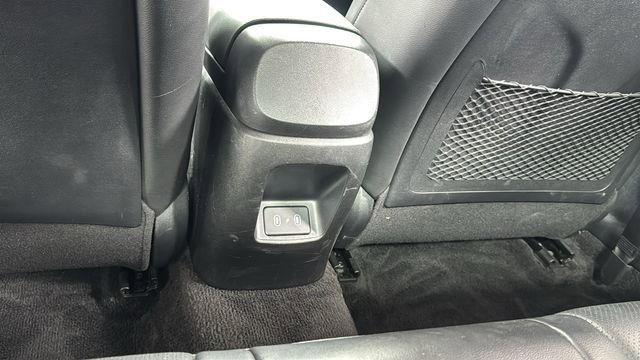 Used 2024 Hyundai Elantra Limited image 33