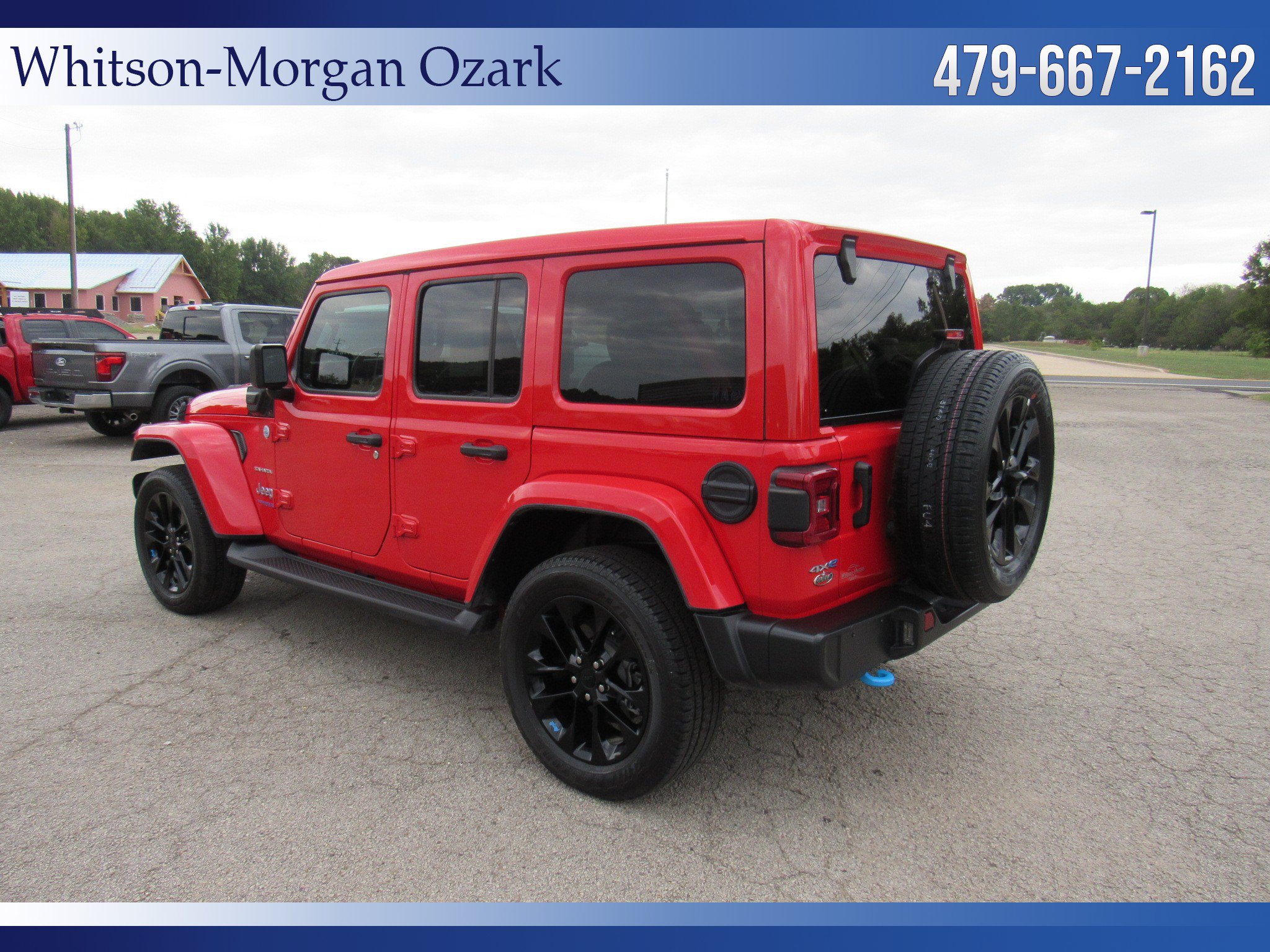 Used 2022 Jeep Wrangler Unlimited Sahara w/ Cold Weather Group AWD/4WD image 11