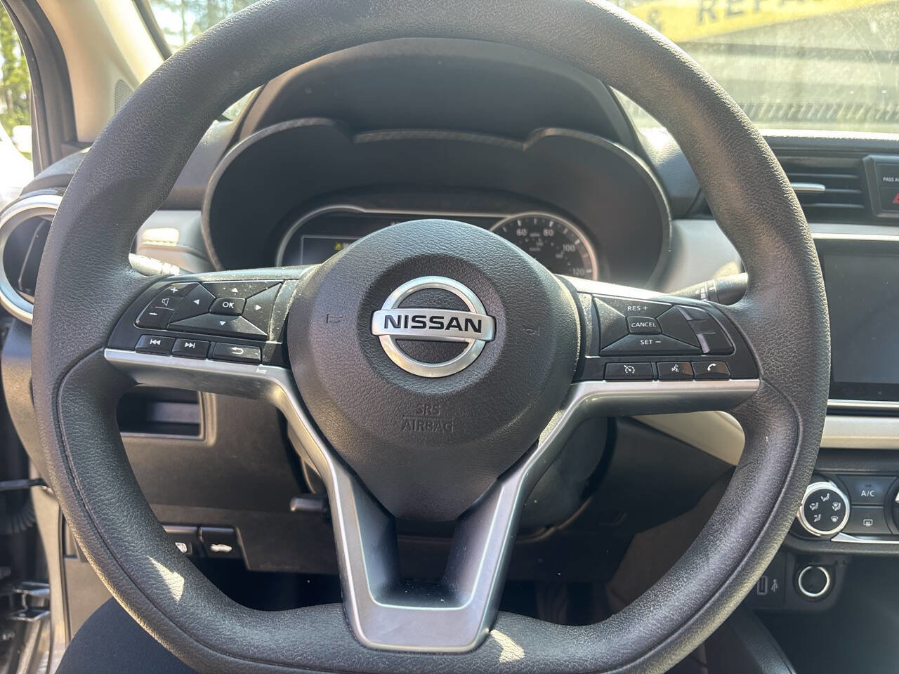 Used 2021 Nissan Versa SV image 12