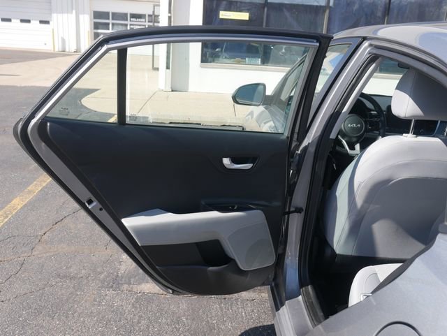 Used 2023 Kia Rio S image 17