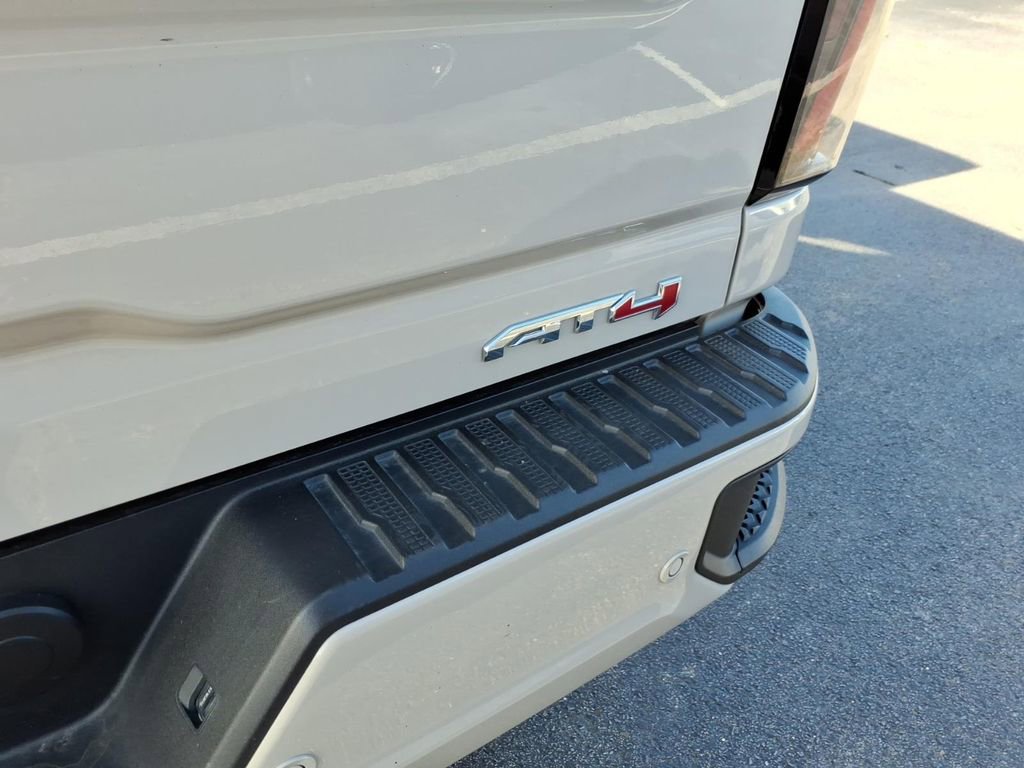 Used 2026 GMC Sierra 2500 AT4 w/ AT4 Premium Plus Package image 5