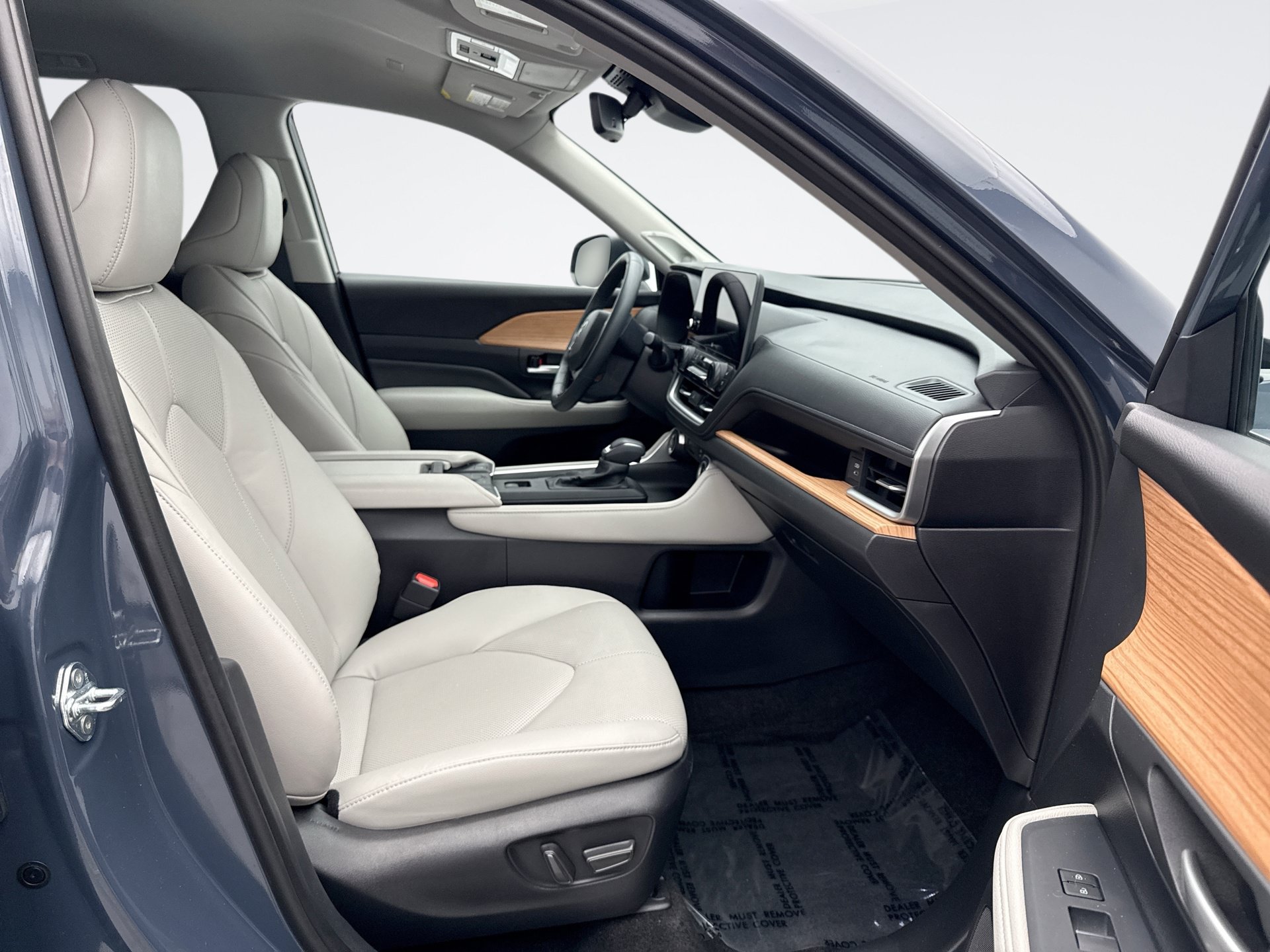 Used 2026 Toyota Grand Highlander AWD image 9