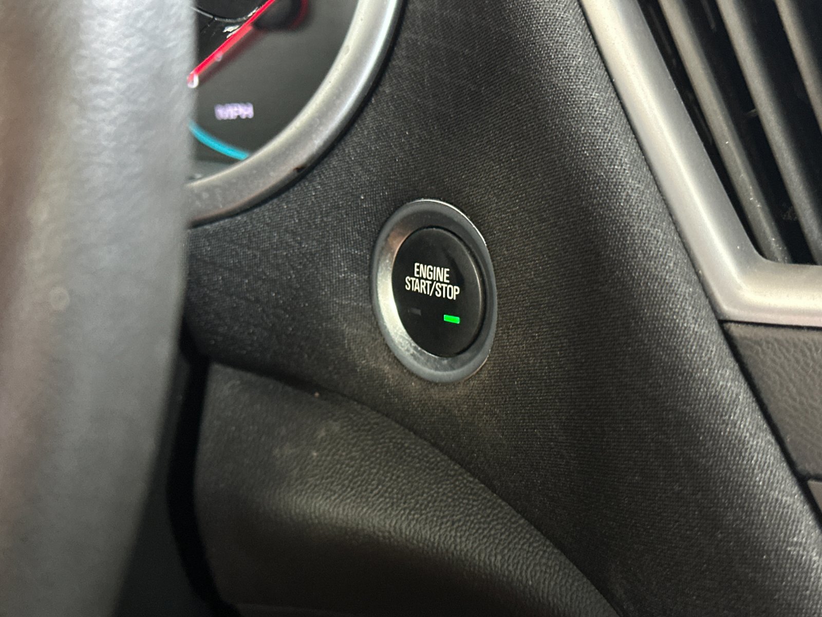 Used 2025 Chevrolet Malibu LT FWD image 19