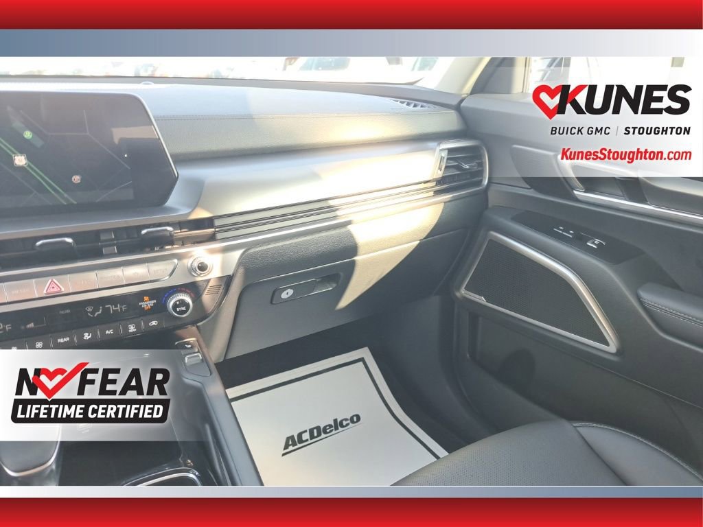 Used 2025 Kia Telluride S image 41
