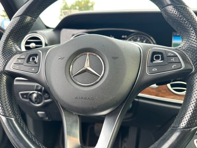 Used 2018 Mercedes-Benz E 300 4MATIC image 19