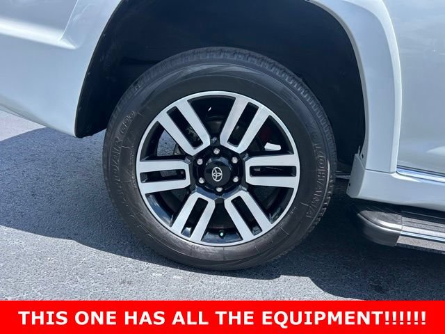 Used 2024 Toyota 4Runner Limited AWD/4WD image 7