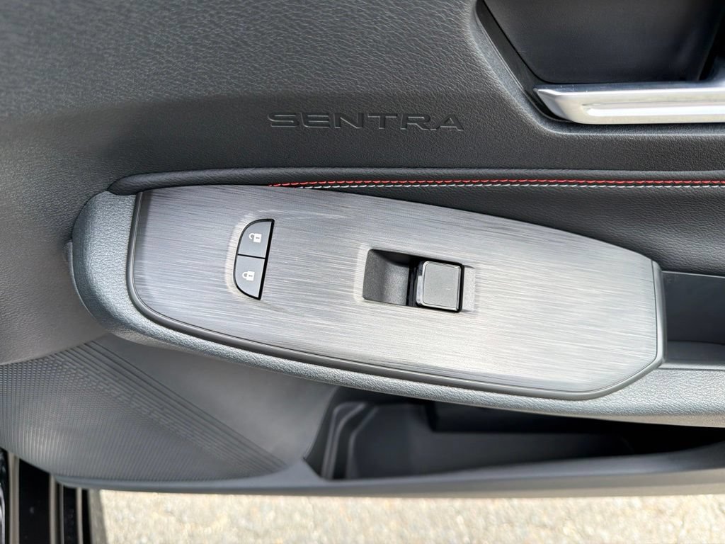 Used 2026 Nissan Sentra SR w/ Floor Mat Package FWD image 14