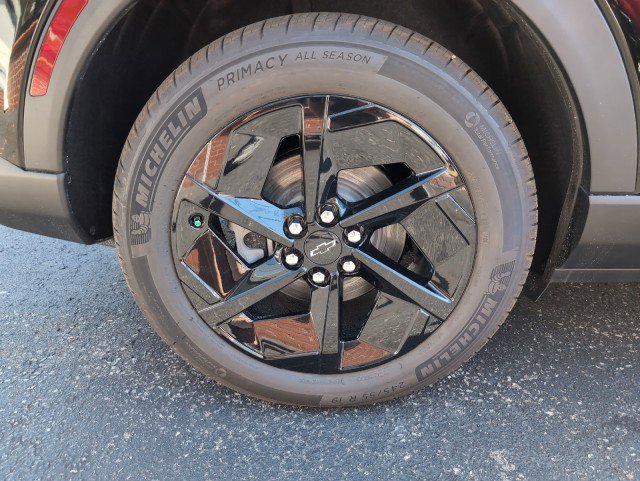 New 2026 Chevrolet Equinox EV LT image 4