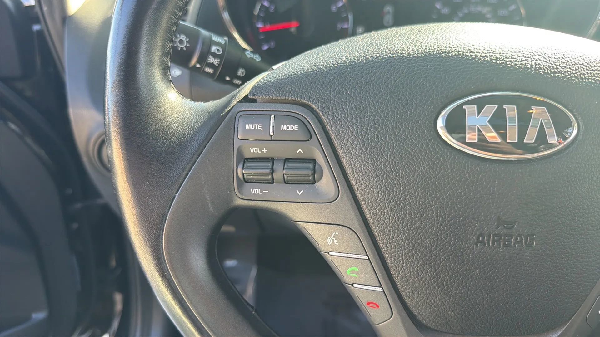 Used 2015 Kia Forte EX w/ EX Premium Package FWD image 16