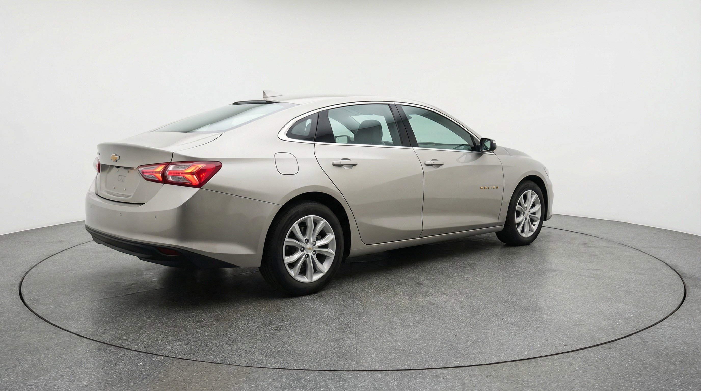 Used 2024 Chevrolet Malibu LT image 9