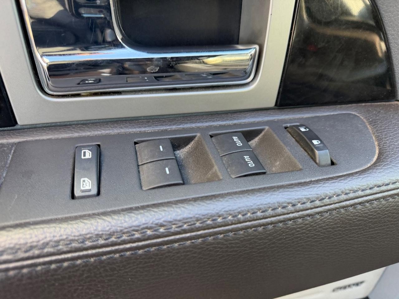 Used 2012 Ford F150 Platinum image 19