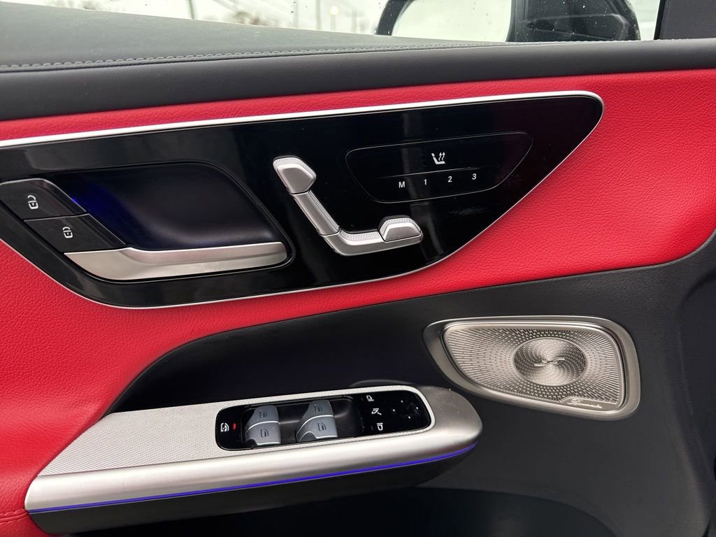 Used 2024 Mercedes-Benz GLC 43 AMG 4MATIC image 11