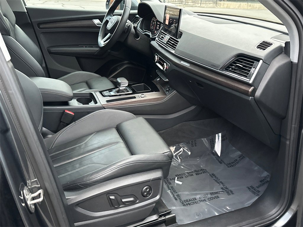 Used 2024 Audi Q5 2.0T Premium Plus image 13