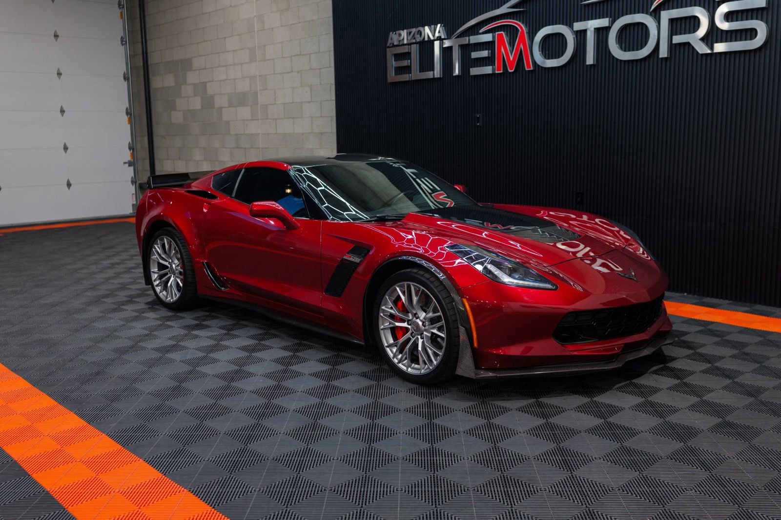 Used 2015 Chevrolet Corvette Z06 w/ 3LZ Preferred Equipment Group RWD image 13