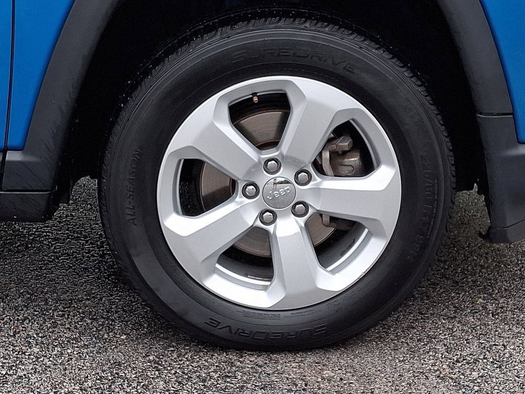 Used 2018 Jeep Compass Latitude AWD/4WD image 11