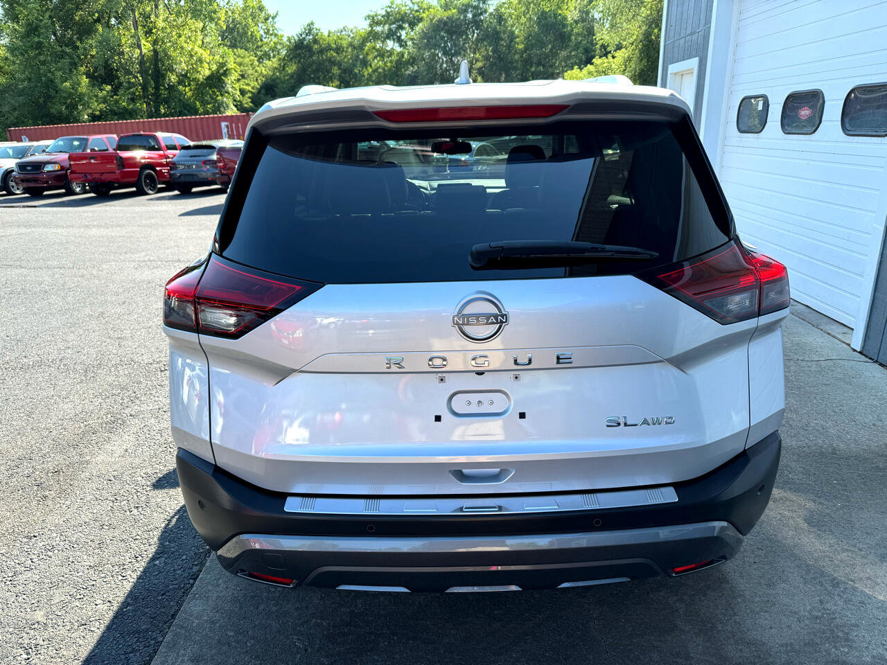 Used 2022 Nissan Rogue SL image 5
