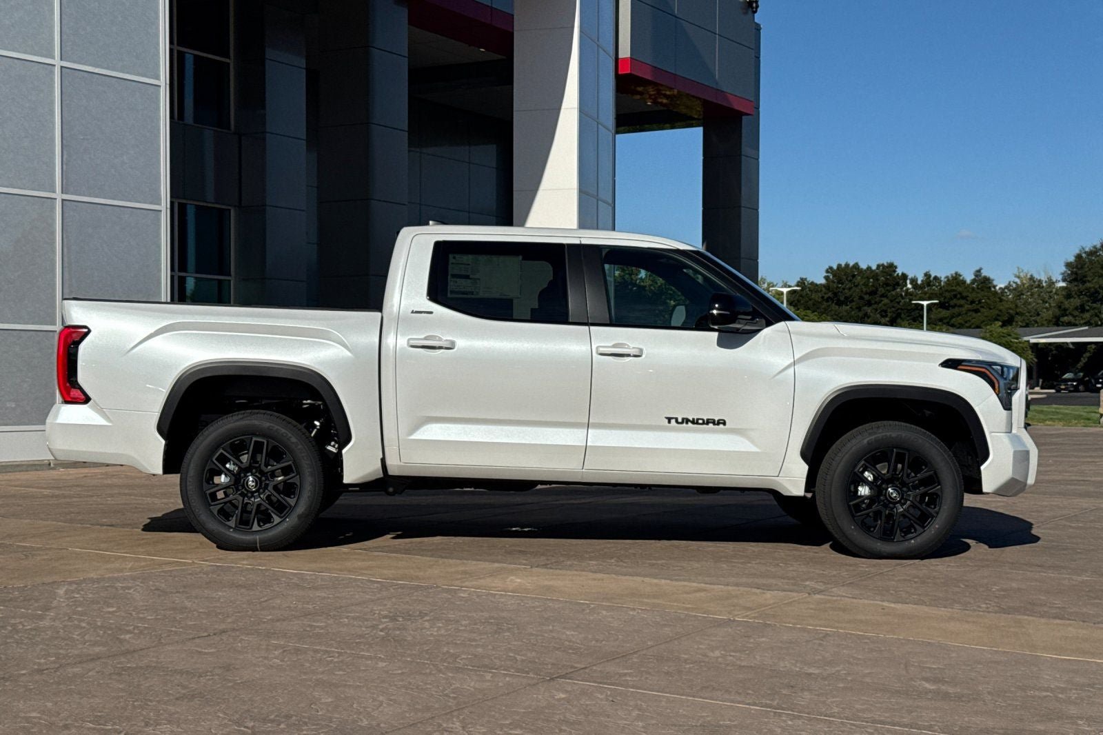 New 2026 Toyota Tundra Limited AWD/4WD video 3