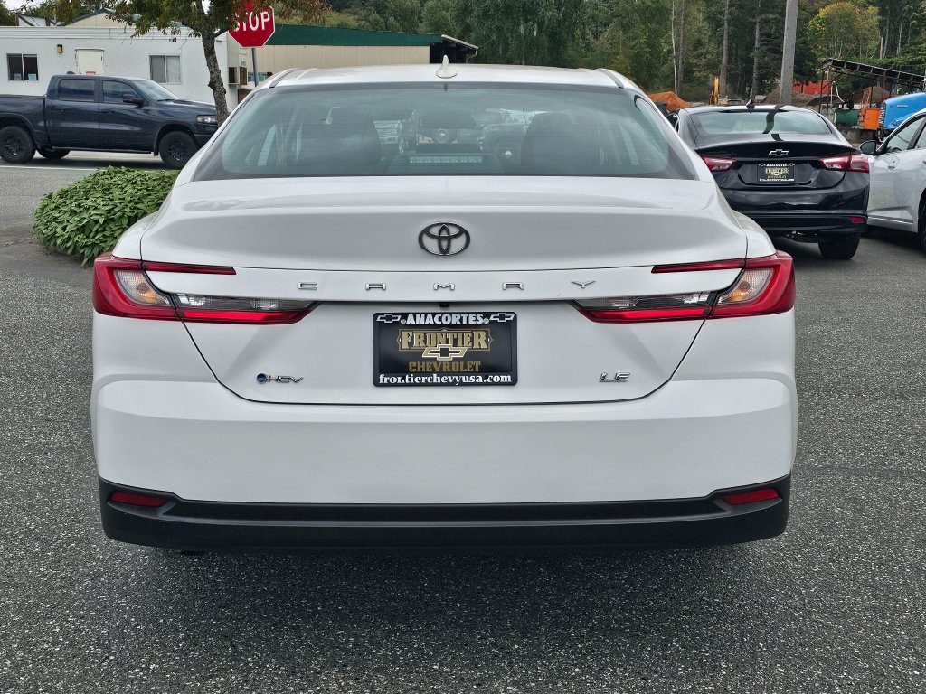 Used 2025 Toyota Camry LE FWD image 4