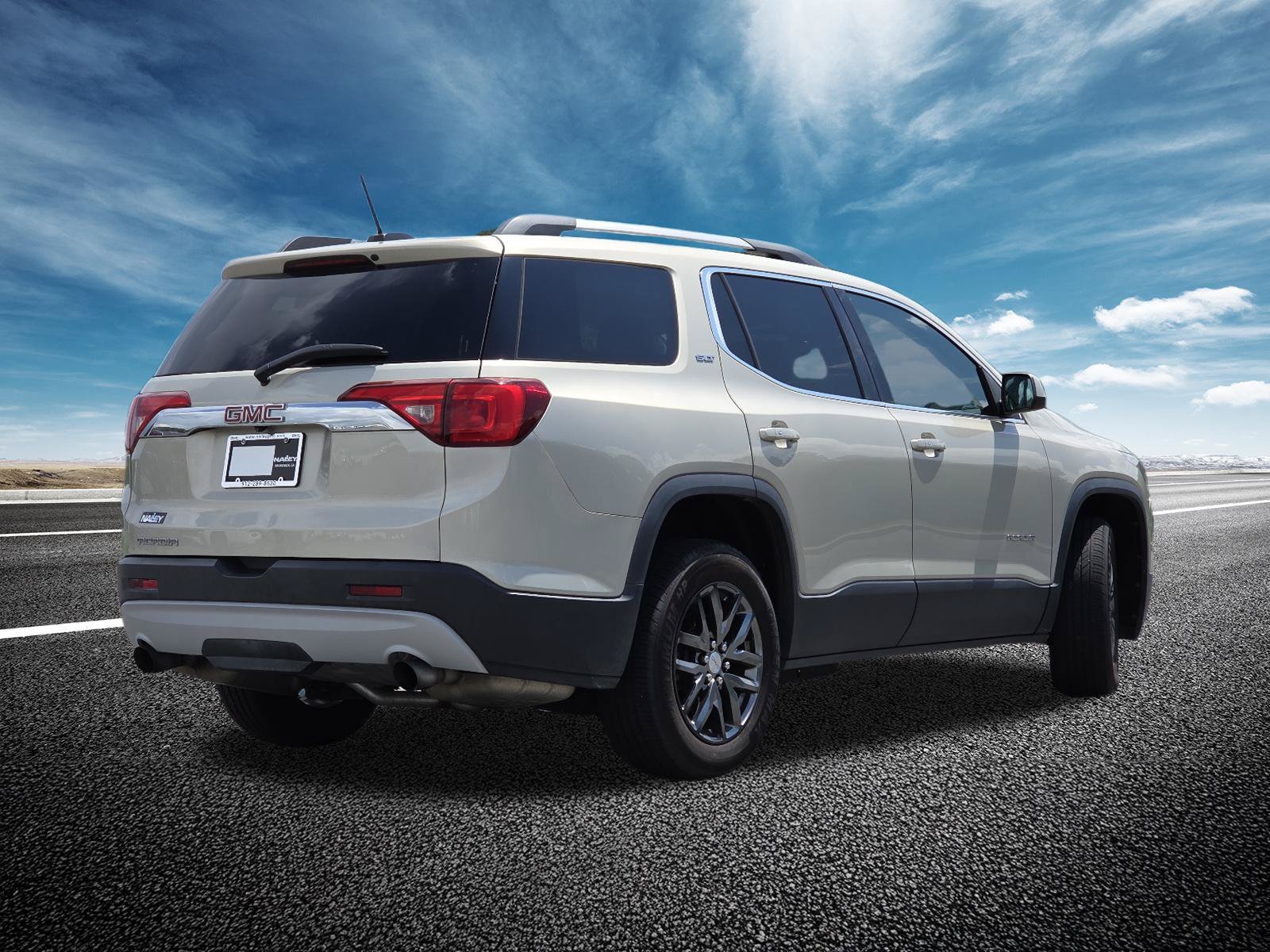 Used 2017 GMC Acadia SLT FWD image 18