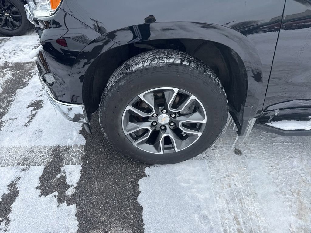 Used 2024 Chevrolet Silverado 1500 LT image 10