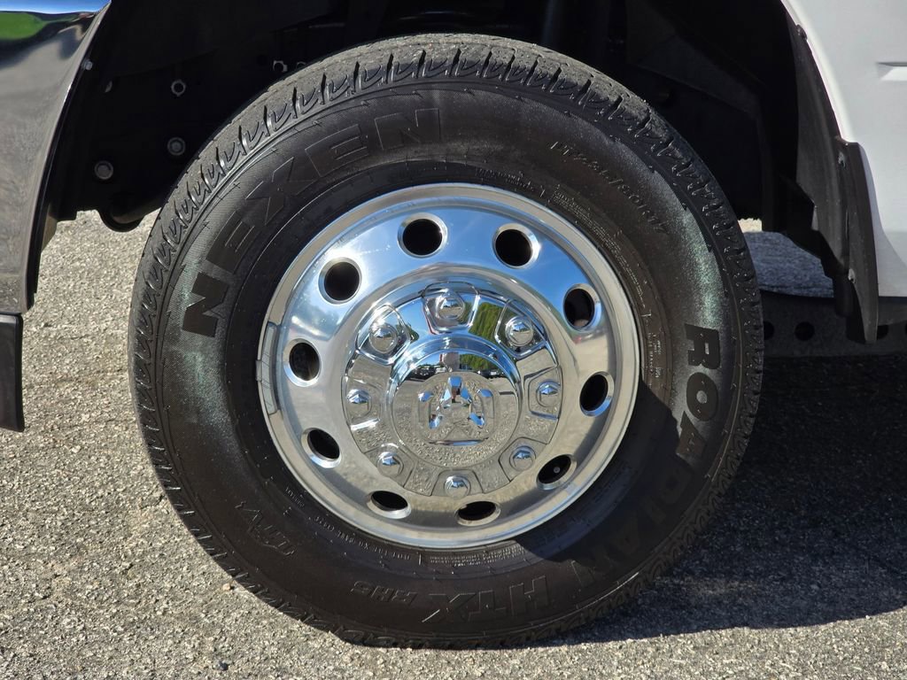 Used 2025 RAM 3500 Tradesman w/ Chrome Appearance Group image 23