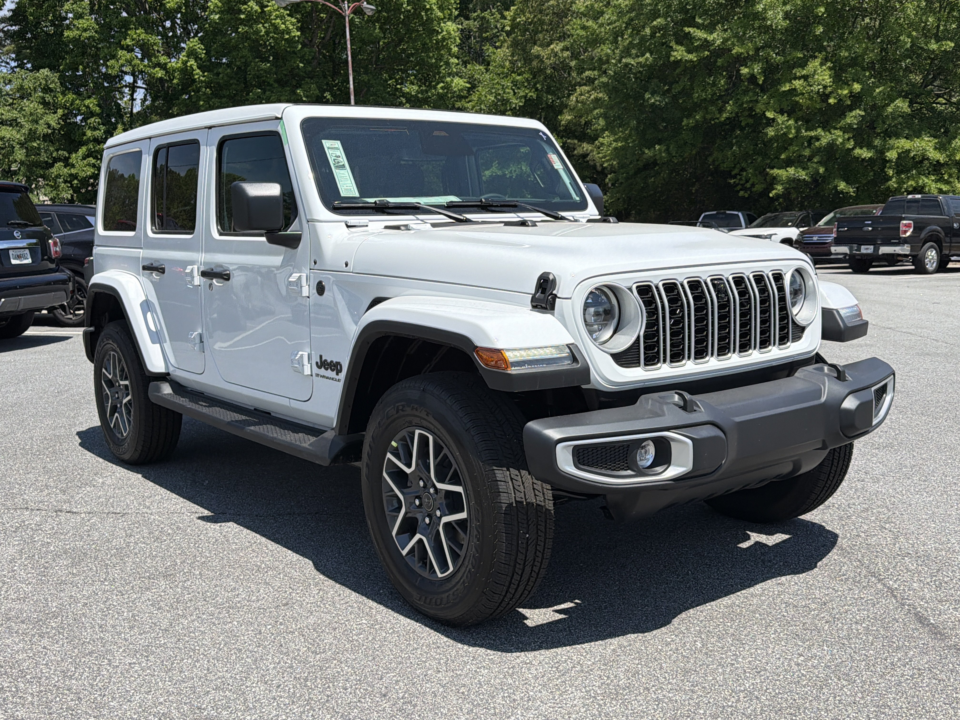 New 2026 Jeep Wrangler Unlimited Sahara AWD/4WD image 4