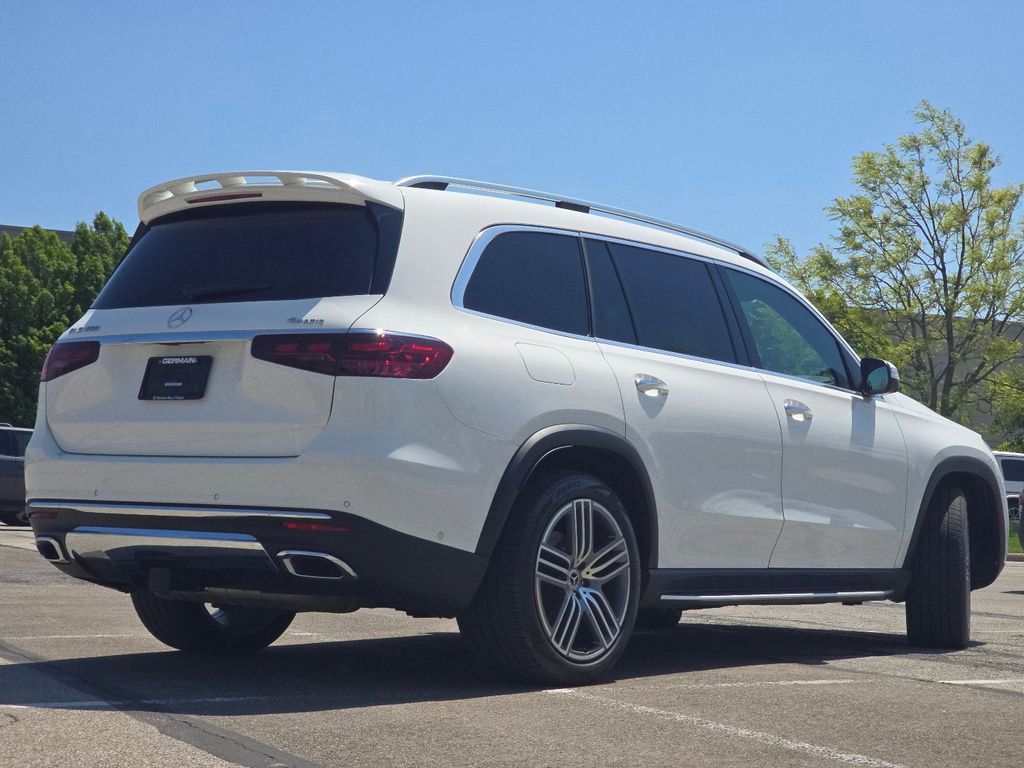 Used 2025 Mercedes-Benz GLS 450 4MATIC image 17