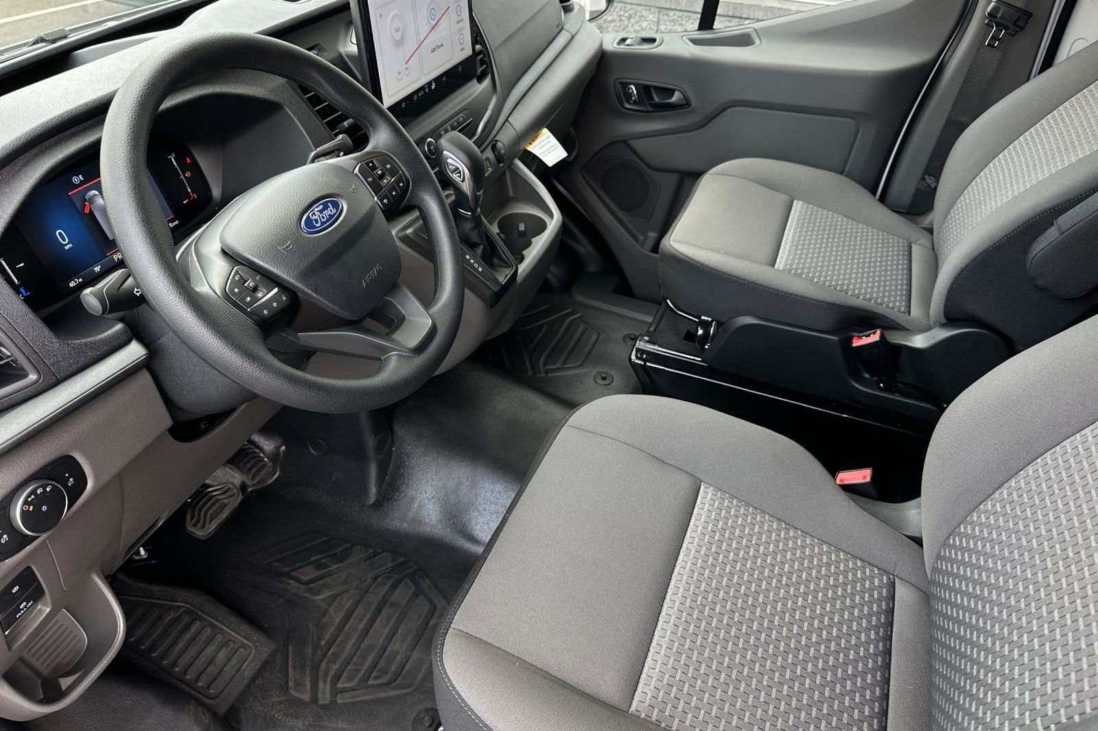 New 2026 Ford Transit 250 148 Medium Roof w/ Load Area Protection Package image 9