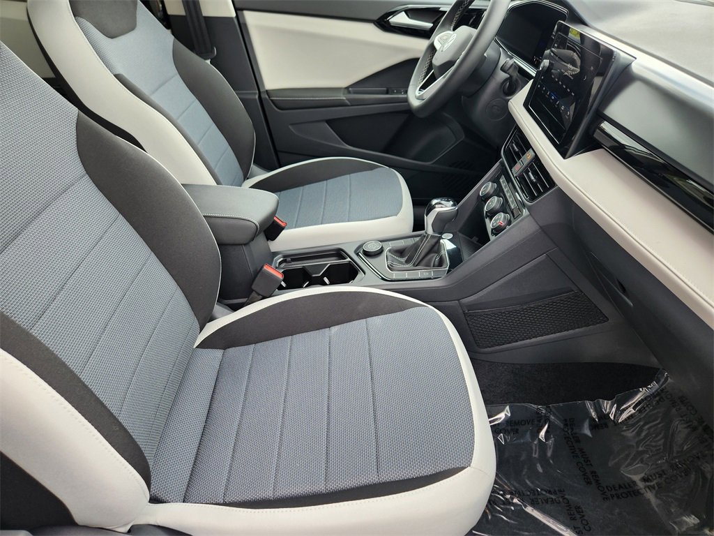 New 2025 Volkswagen Taos S image 18