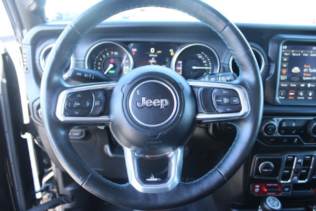 Used 2022 Jeep Wrangler Unlimited Rubicon 4xe w/ Dual Top Group AWD/4WD image 15