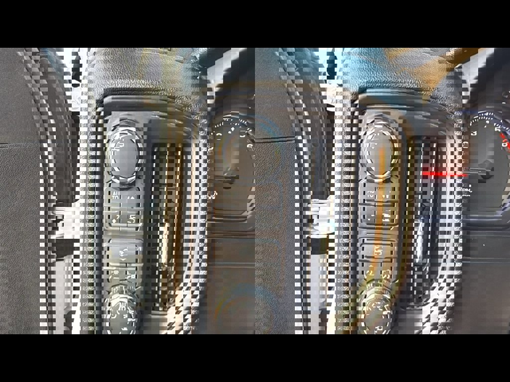 Used 2020 Chevrolet Silverado 1500 W/T w/ WT Value Package image 10