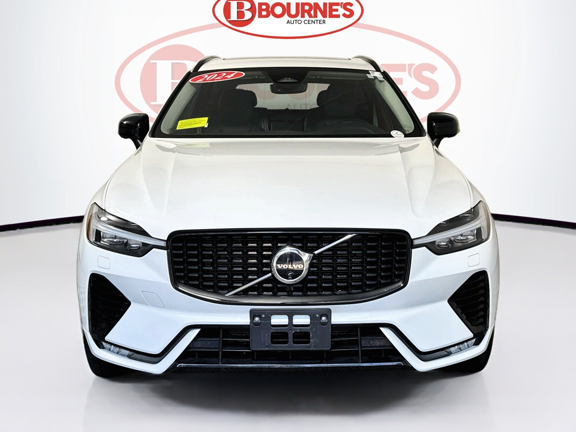 Used 2024 Volvo XC60 B5 Plus w/ Protection Package Premier AWD/4WD image 6