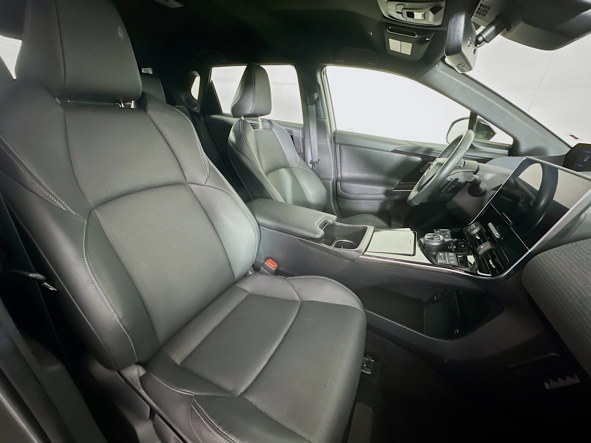 Used 2023 Subaru Solterra AWD image 30