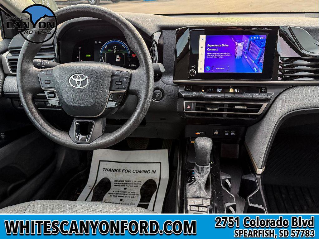Used 2025 Toyota Camry LE w/ Convenience Package image 6