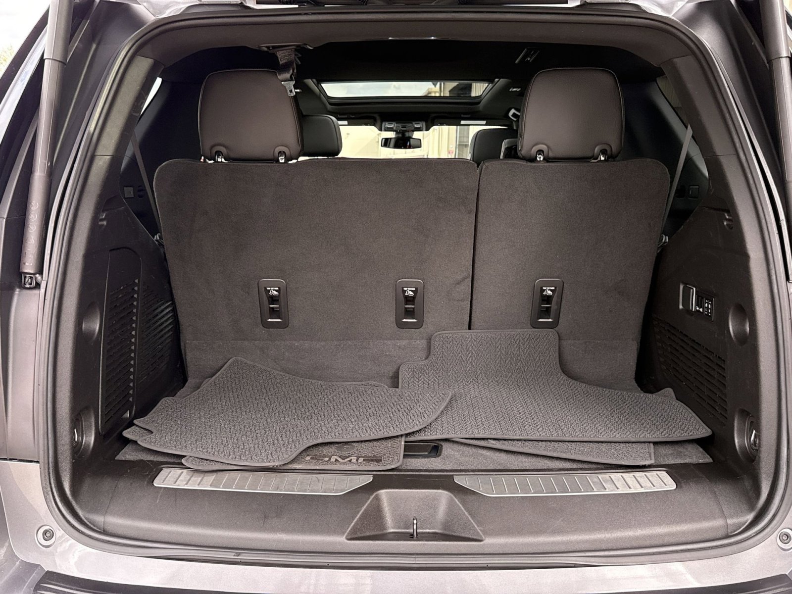 Used 2022 GMC Yukon Denali image 27