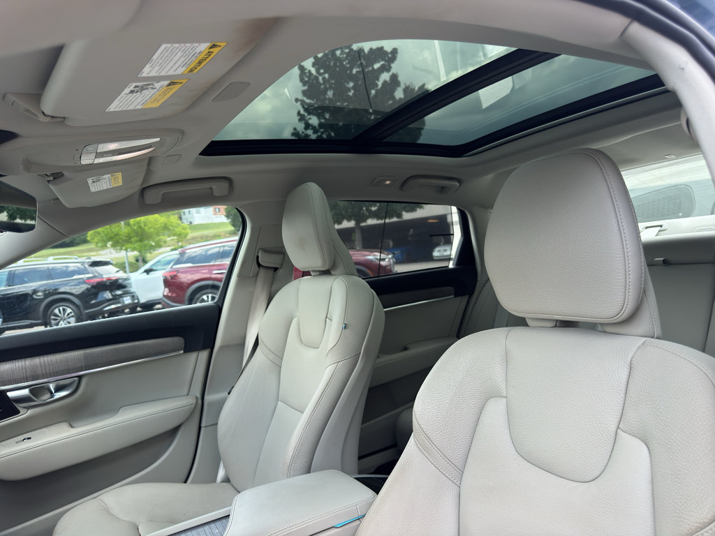 Used 2023 Volvo S90 B6 Plus AWD/4WD image 15