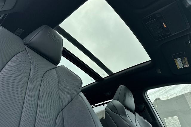 New 2026 Lexus TX 500h AWD image 16