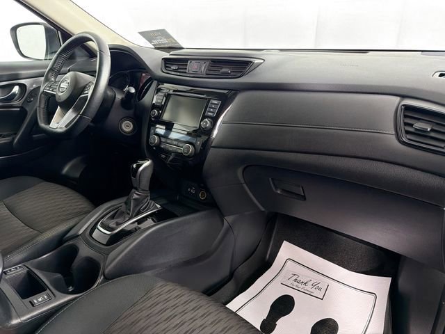 Used 2020 Nissan Rogue S image 28