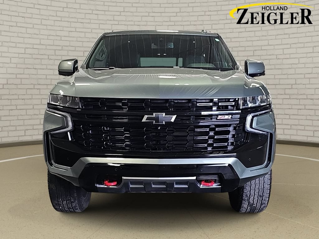 Used 2024 Chevrolet Tahoe Z71 w/ Luxury Package AWD/4WD image 2
