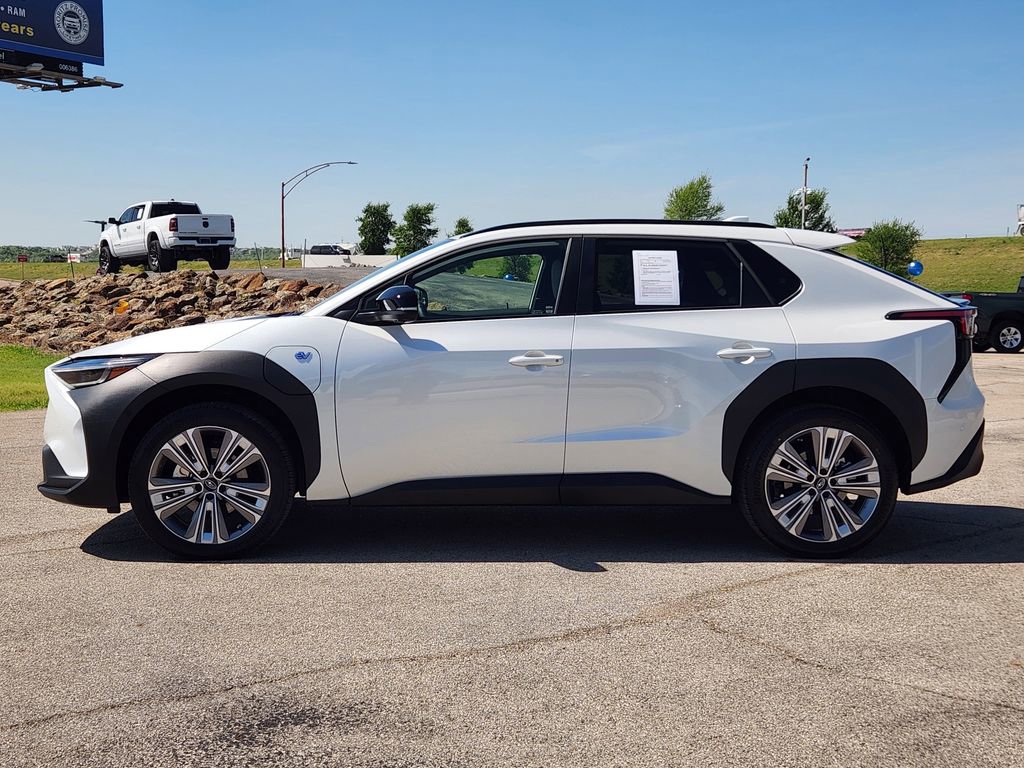 Used 2025 Subaru Solterra AWD/4WD image 4