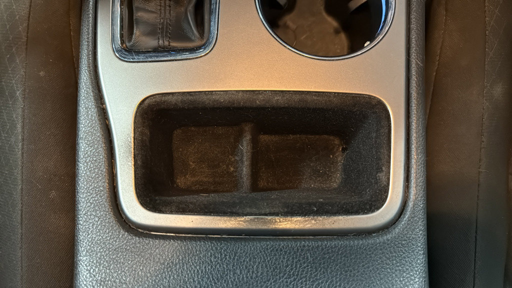 Used 2021 Jeep Grand Cherokee Laredo image 37