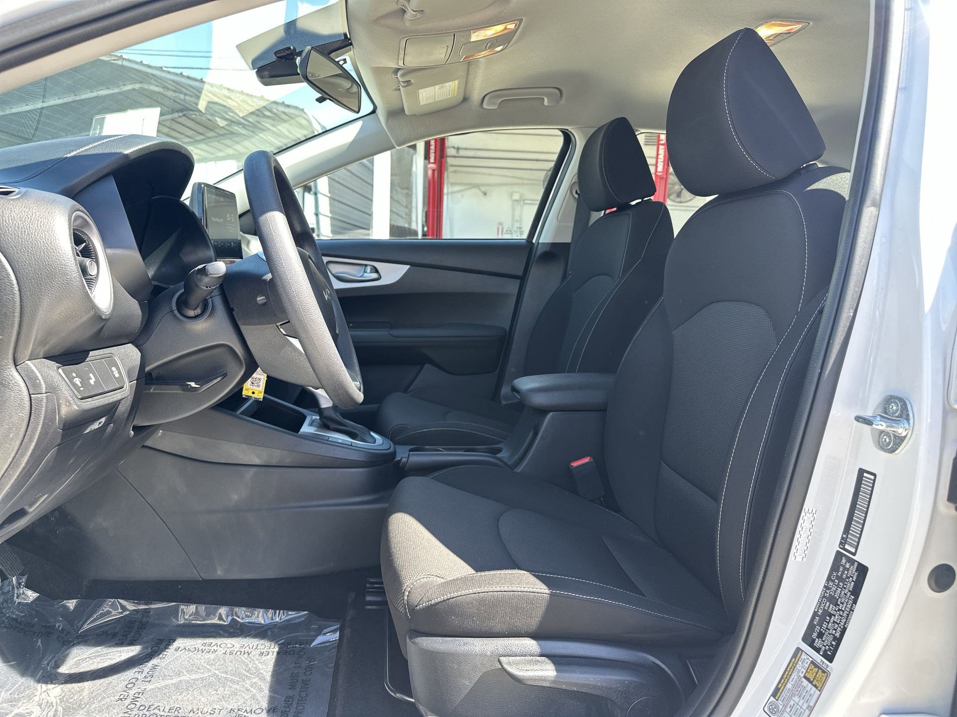 Used 2023 Kia Forte LXS w/ LXS Technology Package image 13