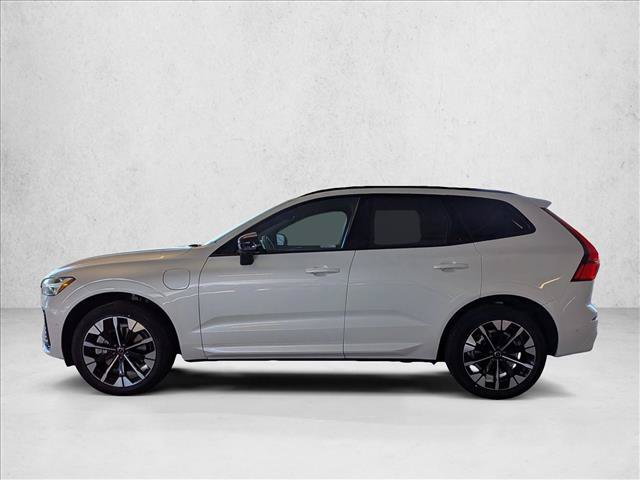 New 2026 Volvo XC60 T8 Plus w/ Climate Package PRO AWD/4WD image 9