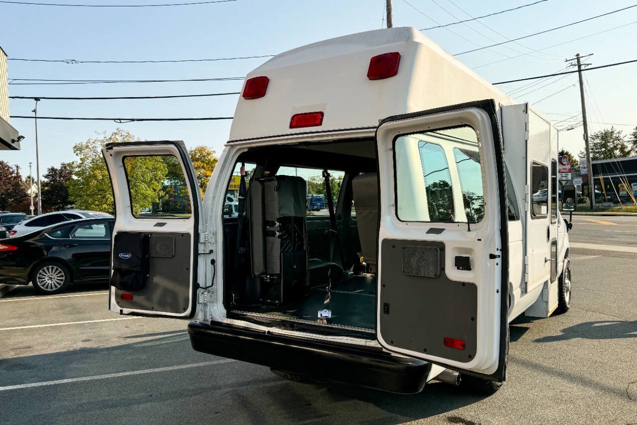Used 2011 Ford E-350 and Econoline 350 Extended Super Duty w/ PWR Group RWD image 20