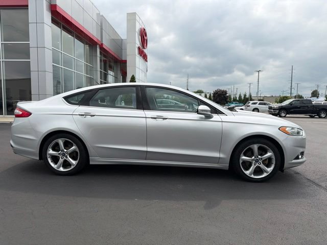 Used 2014 Ford Fusion SE FWD image 8