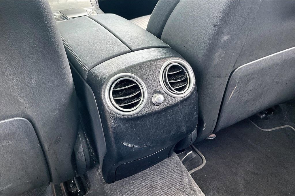 Used 2022 Mercedes-Benz GLC 300 image 30