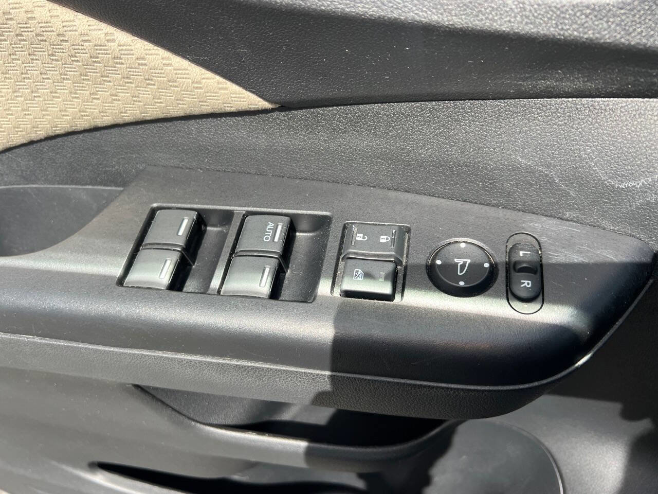 Used 2016 Honda CR-V EX image 15