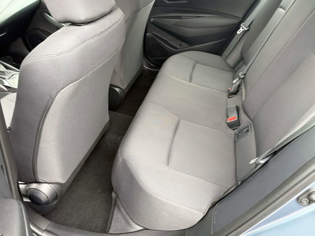 Used 2025 Toyota Corolla LE image 30