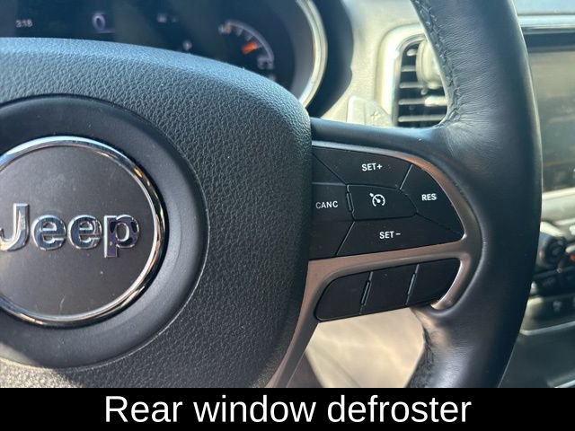 Used 2017 Jeep Grand Cherokee Altitude image 23